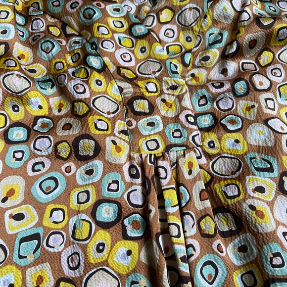 Colorful Geometric Patterned Blouse - Picture 2 of 5